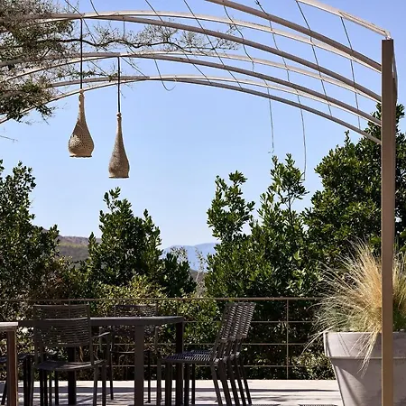 La Residenza Agios Adhrianos