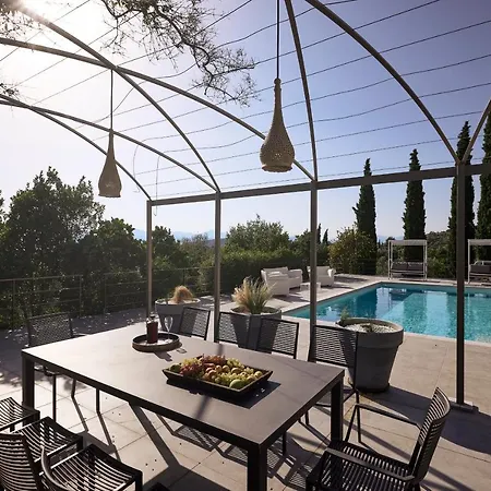 La Residenza Villa *
